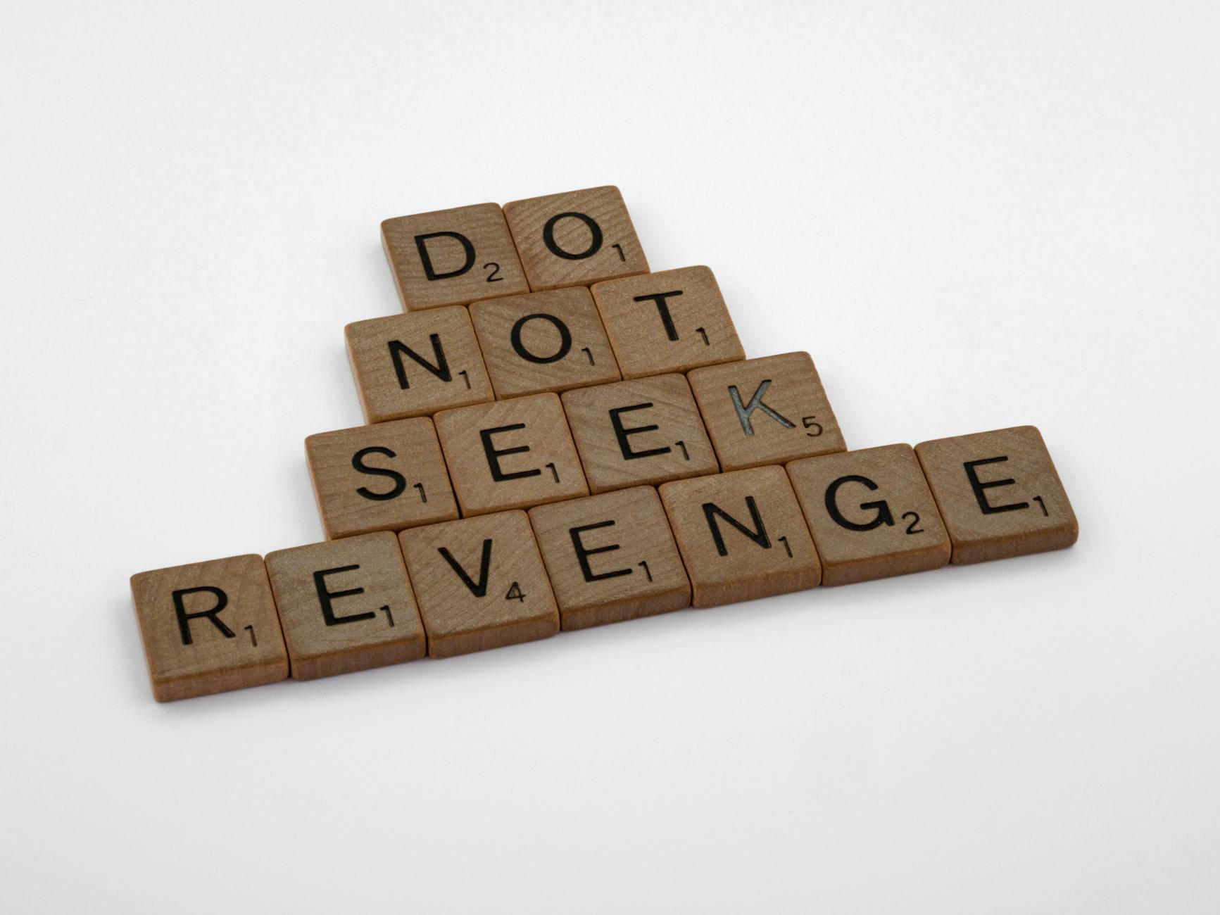 Lukas 6:28 Rache war gestern: Beten für die, die dich hassen – klingt unmöglich? ist es aber nicht!