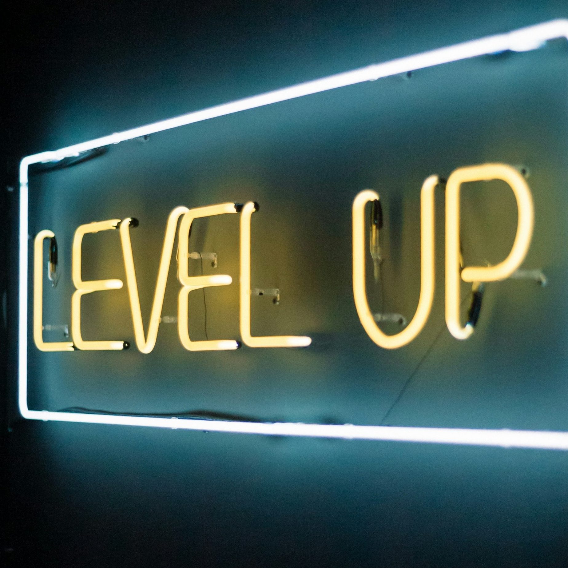 Philipper 1,6 Nichts glänzt heute → „Ich bin darin guter Zuversicht, dass der, der ein gutes Werk in euch angefangen hat, es auch vollenden wird bis auf den Tag Christi Jesu.“