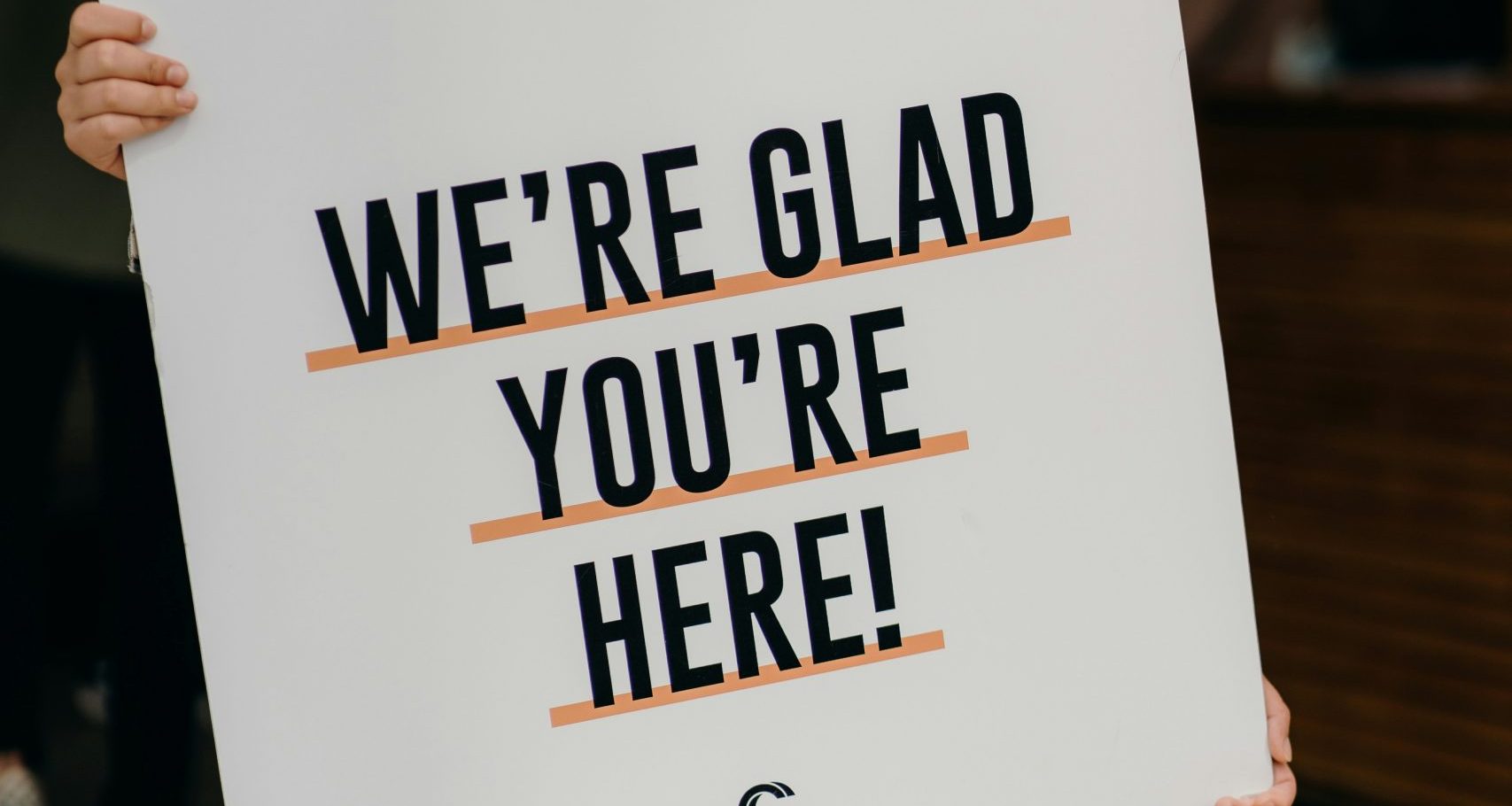 Matthäus 25,31-46 (Teil 2) Kommt. Gesegnet. Geerbt. → Matthäus 25,34 „Dann wird der König zu denen an seiner rechten Seite sagen: ›Kommt her! Euch hat mein Vater gesegnet. Nehmt Gottes Reich in Besitz, das er seit Erschaffung der Welt als Erbe für euch bereithält!“