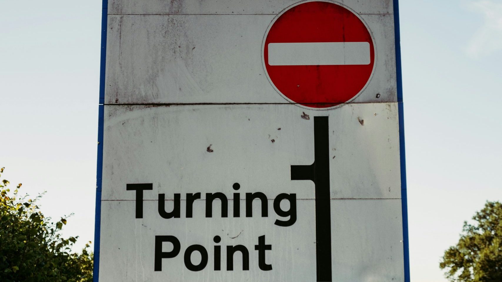 Apostelgeschichte 4,31 Mut beginnt leise → „Als sie gebetet hatten, bebte die Erde an dem Ort, wo sie zusammengekommen waren. Sie wurden alle mit dem Heiligen Geist erfüllt und verkündeten furchtlos Gottes Botschaft.“